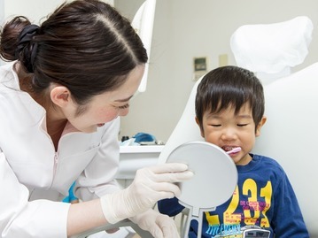 小児歯科専門医による治療